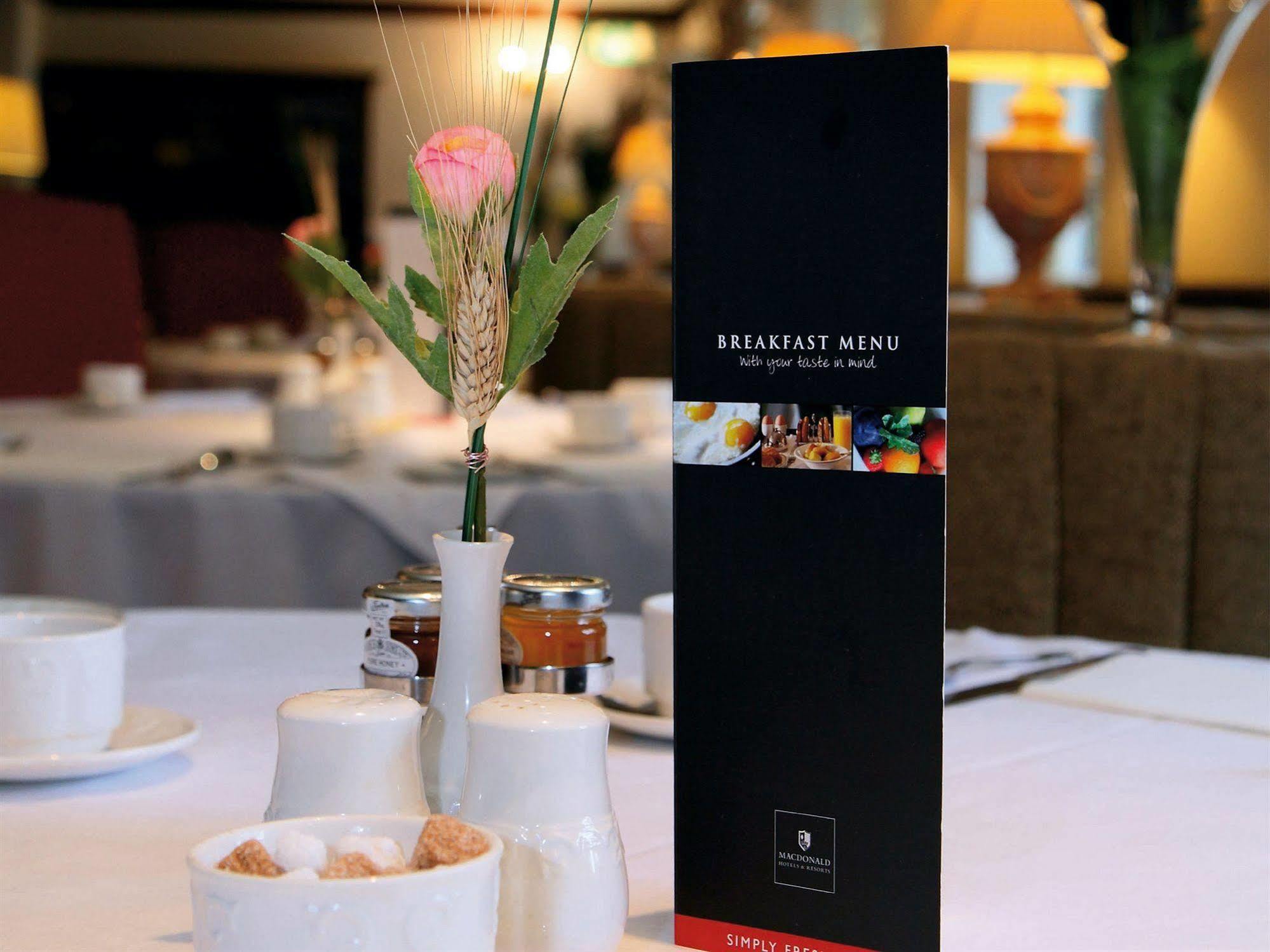 The Lymm Hotel ภายนอก รูปภาพ