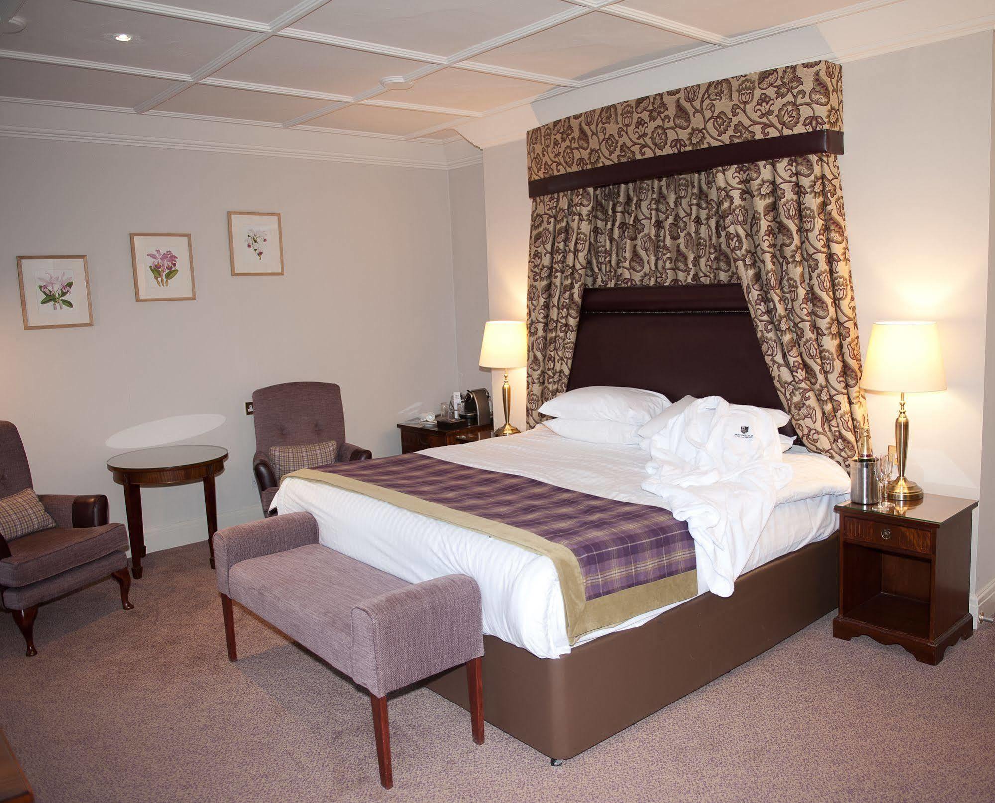 The Lymm Hotel ภายนอก รูปภาพ