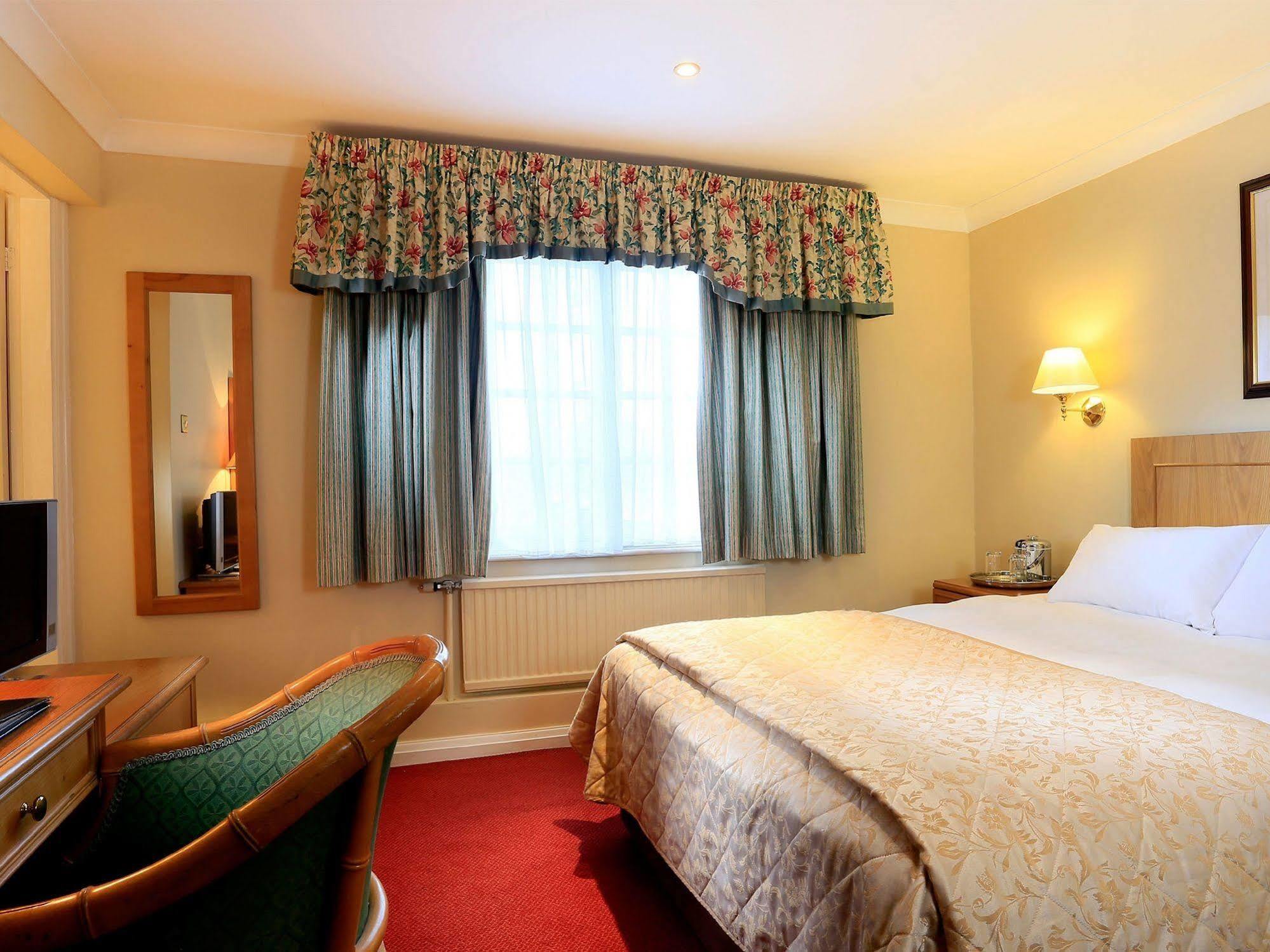 The Lymm Hotel ภายนอก รูปภาพ
